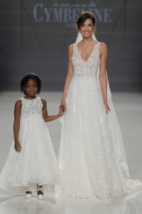 Robe de Mariée CREME Cymbeline Collection 2020: Boutique ParisRobe de Mariée CREME Cymbeline Collection 2020: Boutique Paris