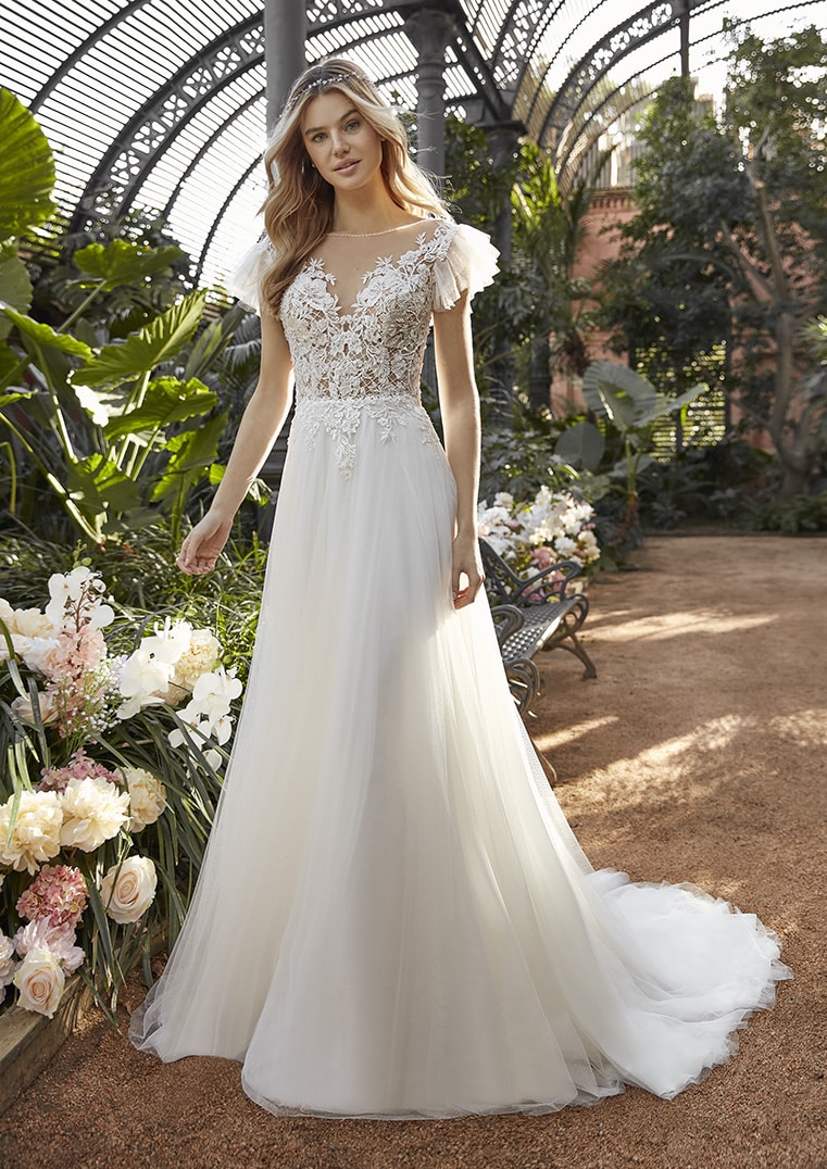 ELEGIA wedding dress La Sposa Collection 2021| Boutique Paris