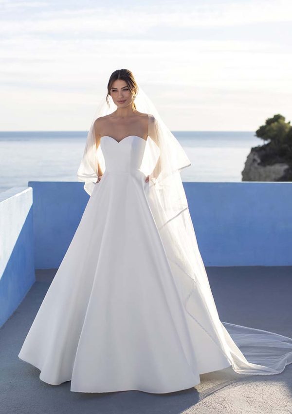 Robe de Mariée EVERLASTING White One Collection 2021| Boutique Paris