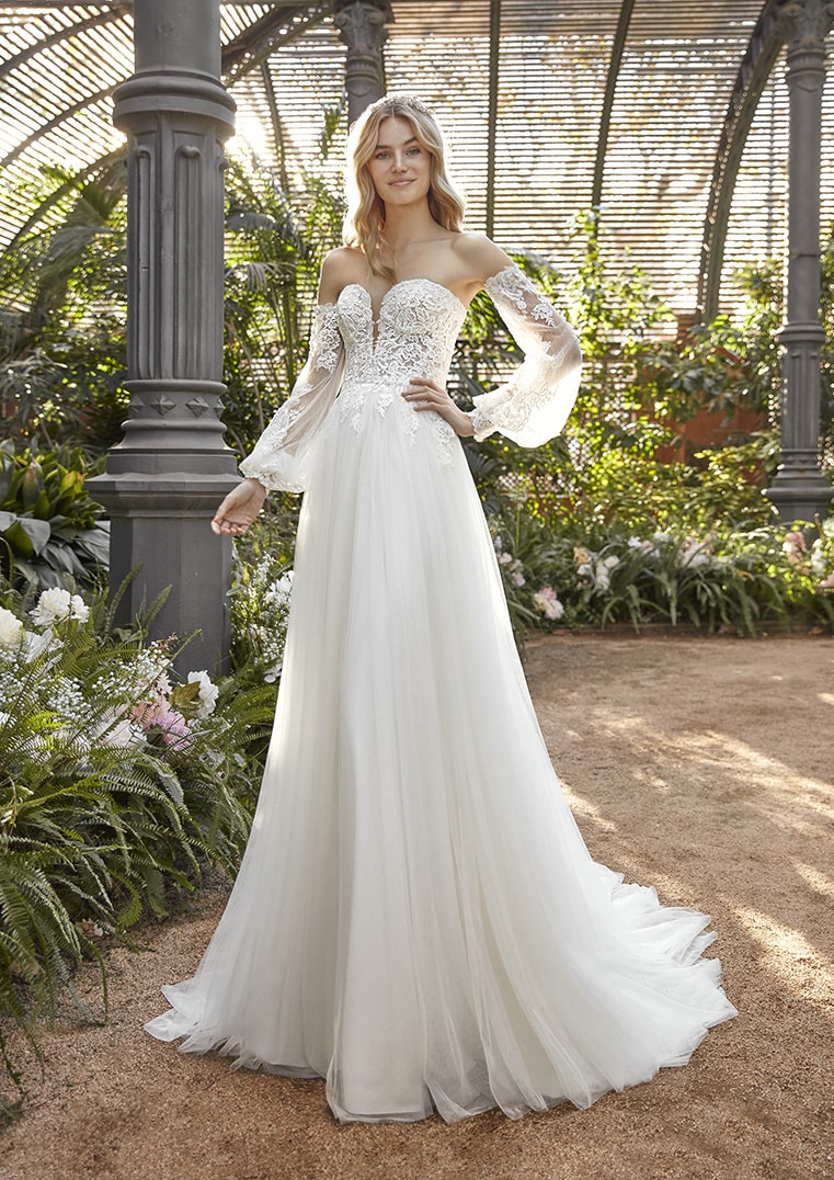 JUMELLEA wedding dress La Sposa Collection 2021| Boutique Paris