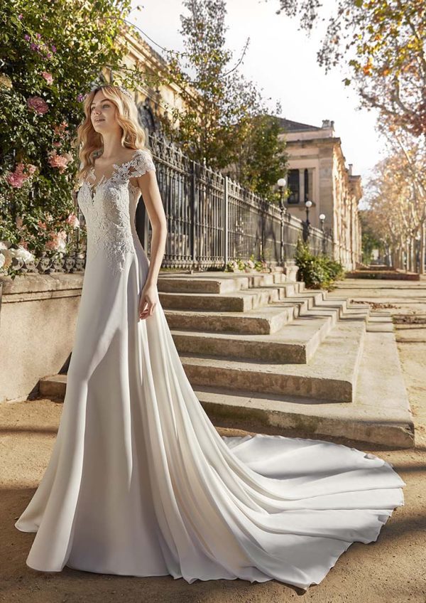 BADIL wedding dress La Sposa Collection 2022| Boutique Paris