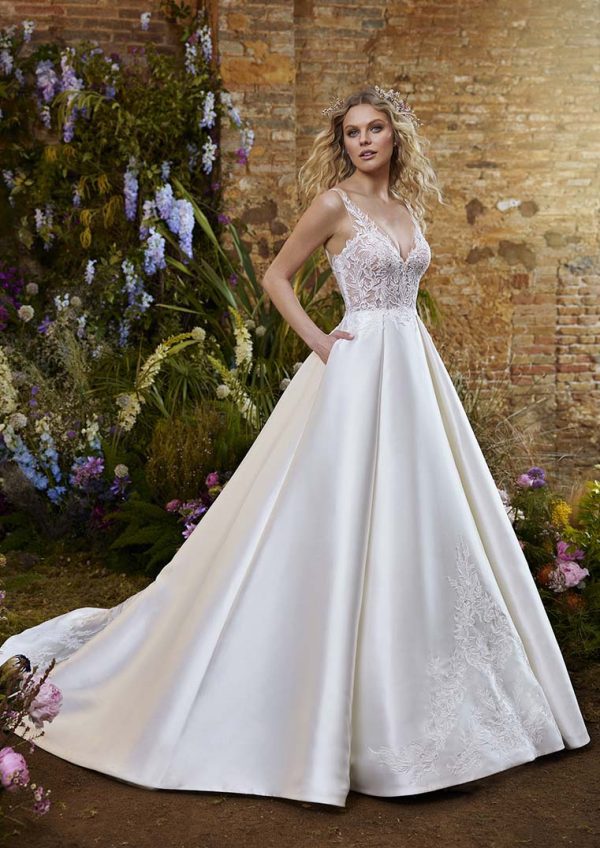 LOVEDAY wedding dress La Sposa Collection 2022| Boutique Paris