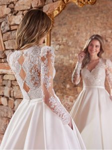 Robe de Mariée AMOL White One Collection 2022| Boutique Paris
