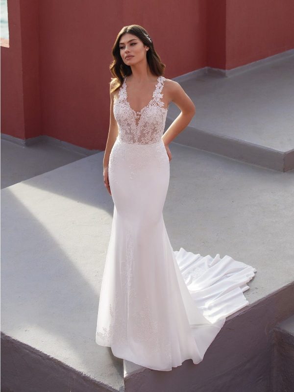 Robe de Mariée FILIPINAS White One Collection 2022 | Boutique Paris