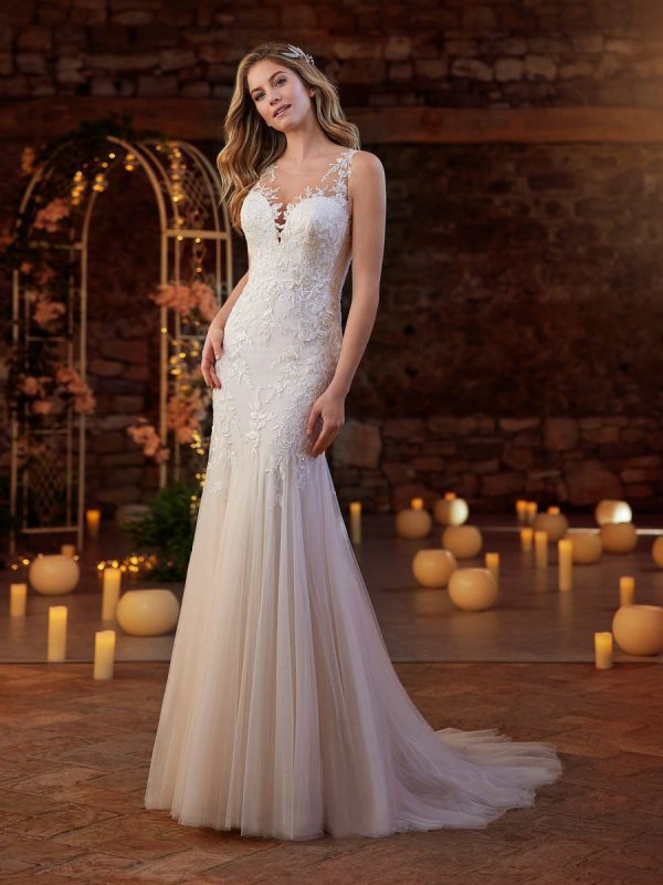 Robe de Mariée MEILE White One Collection 2022 | Boutique Paris