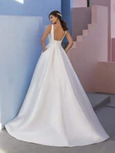 SENNA wedding dress White One Collection 2022 | Boutique Paris