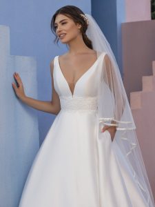 SENNA wedding dress White One Collection 2022 | Boutique Paris