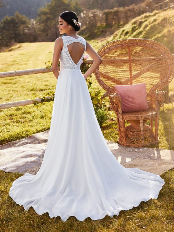 Robe de Mariee YEU White One Collection 2022 Boutique Paris