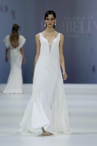 Robe de Mariée ROMANCE Cymbeline Collection 2023: Boutique Paris