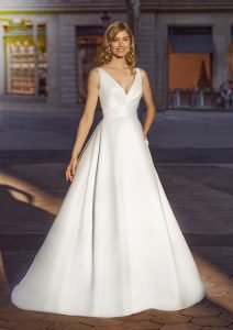 ECLAT wedding dress White One Collection 2023 | Boutique Paris