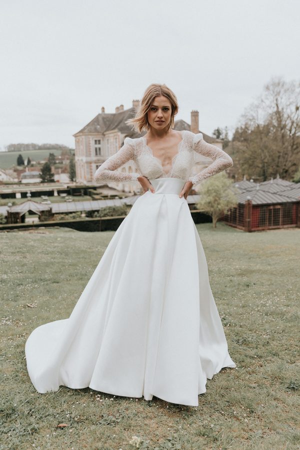 REVELATION Cymbeline wedding dress collection2023: Paris Boutique