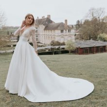 Robe de Mariée REVELATION Cymbeline Collection 2023 Robe de Mariée REVELATION Cymbeline Collection 2023