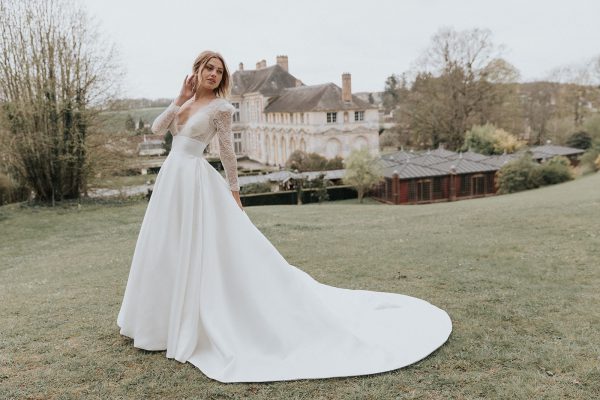 Robe de Mariée REVELATION Cymbeline Collection 2023 Robe de Mariée REVELATION Cymbeline Collection 2023