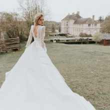 Robe de Mariée REVELATION Cymbeline Collection 2023 Robe de Mariée REVELATION Cymbeline Collection 2023