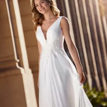 DAZZLING wedding dress White One Collection 2023 | Boutique Paris