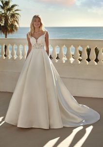 MELISSA wedding dress White One Collection 2023 | Boutique Paris
