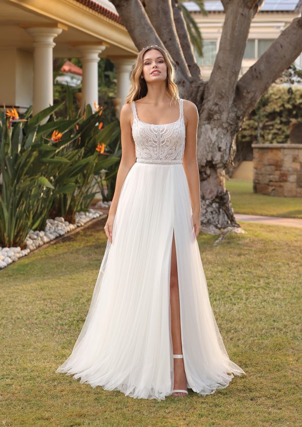 AMOHA wedding dress White One Collection 2024 | Boutique Paris