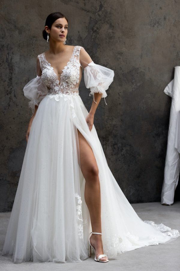 TARA Cymbeline wedding dress 2025 Collection: Boutique Cymbeline Paris 15