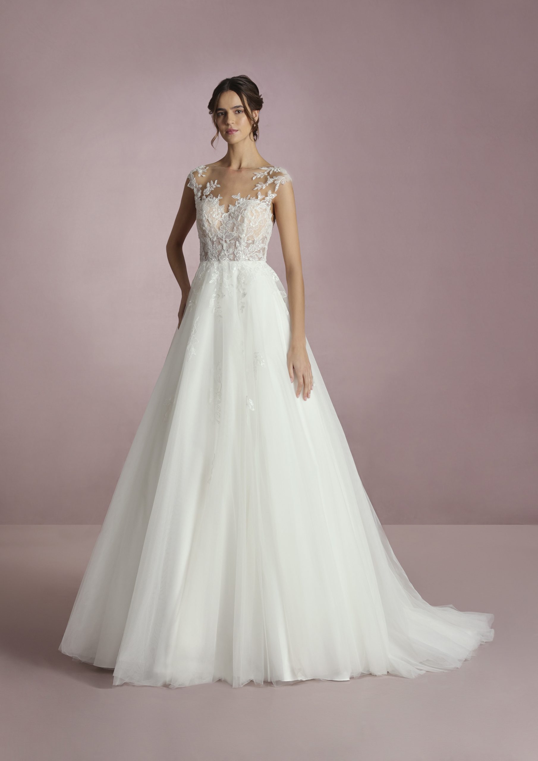 Nos robe de Mariee de 1600 a 2100 Boutique Cymbeline Paris Lecourbe