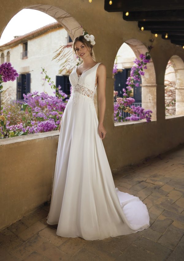 SAX wedding dress White One Collection 2025 | Boutique Paris