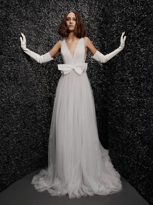 NOELLE Vera Wang wedding dress collection 2025: Paris Boutique