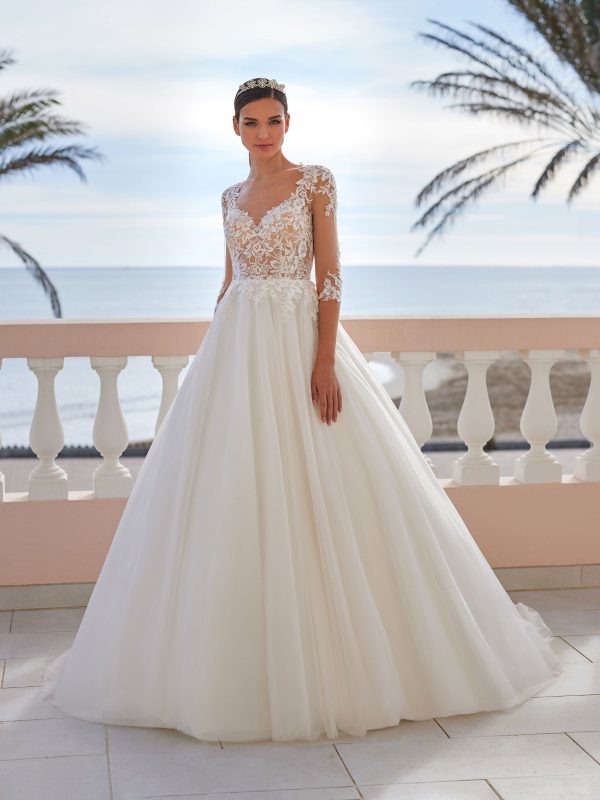 VAGUE wedding dress San Patrick Collection 2025| Boutique Paris