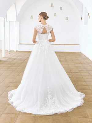 Robe de Mariée AFETO White One Collection | Boutique Paris