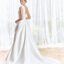 Robe de Mariée CORDEIRO White One Collection | Boutique Paris Robe de Mariée CORDEIRO White One Collection | Boutique Paris