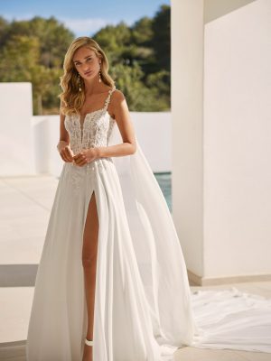 SALINA wedding dress Adriana Alier Collection 2026 | Boutique Paris