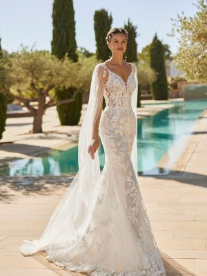 SELMA wedding dress Adriana Alier Collection 2026 | Boutique Paris