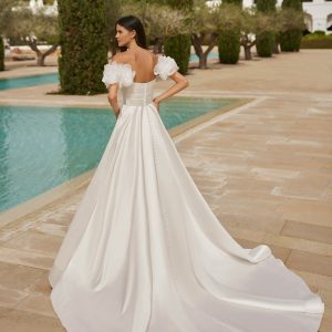 Robe de Mariée SUIZA de Adriana Alier Collection 2026 | Paris