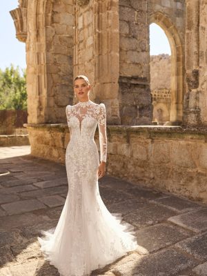 PATSY wedding dress Adriana Alier Collection 2027 | Boutique Paris
